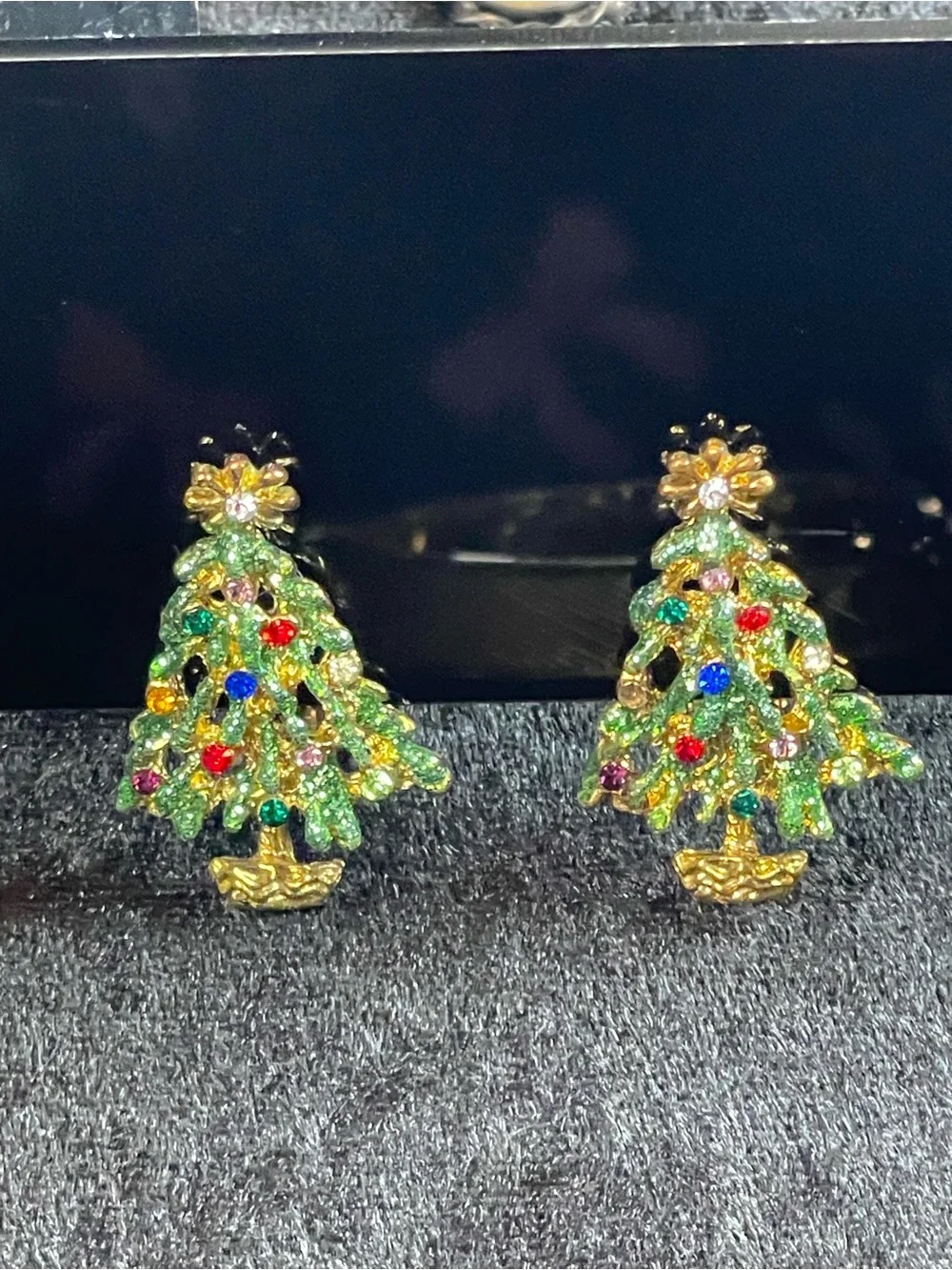 Vintage Christmas tree earrings